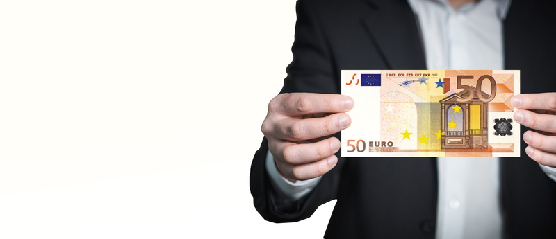 adult, studio shot, empty, finance, many, copy space, finger, business, man, present, note, show, business person, financial world, time, paper currency
