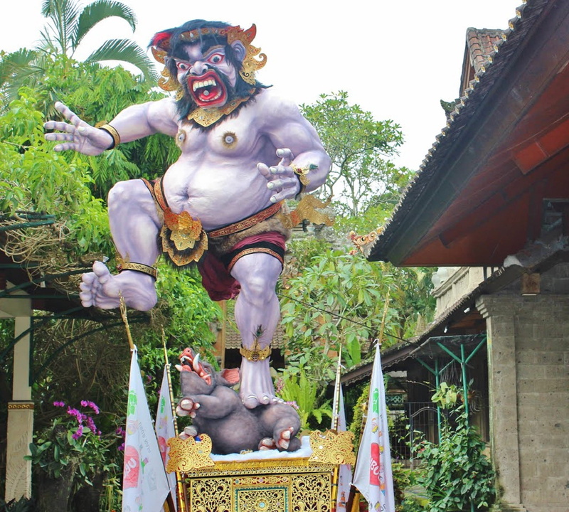 indonesia, building exterior, domestic, tree, people, pets, built structure, outdoors, architecture, 1080P, representation, metal work, art, ubud, plant