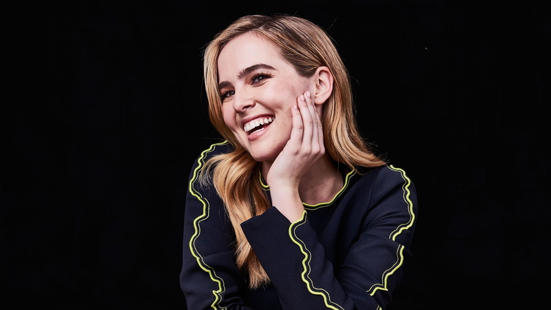 black background, hair, women, beautiful woman, studio shot, happiness, adult, high definition girl  3840x2160, emotion, indoors, one person, beauty, blond hair