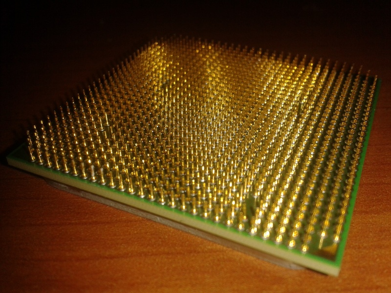 hardware, selective focus, gold, component, colored background, close-up, technology, no people, repetition, noise, nightlife, cpu, 2K, indoors, studio shot