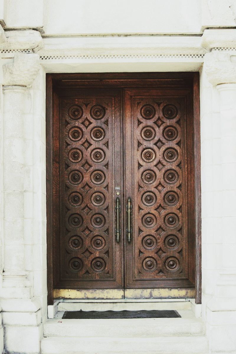 closed, pull, geometric, heavy, united states, wood - material, wood, architecture, outdoors, no people, close-up, st. louis, circles, door, window, church
