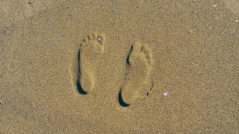 high angle view, sands, textured, s, text, footprint, footprints, 3d, seashore, sand, brown, summer, land, nature, art and craft, person, photo, 4K, holiday