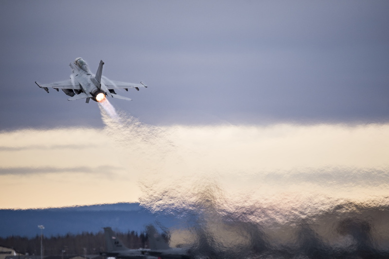 4K, sky, training, airshow, speed, fighter plane, plane, mid-air, no people, aircraft, falcon, air vehicle, fighter, climb, travel, on the move, aerospace industry