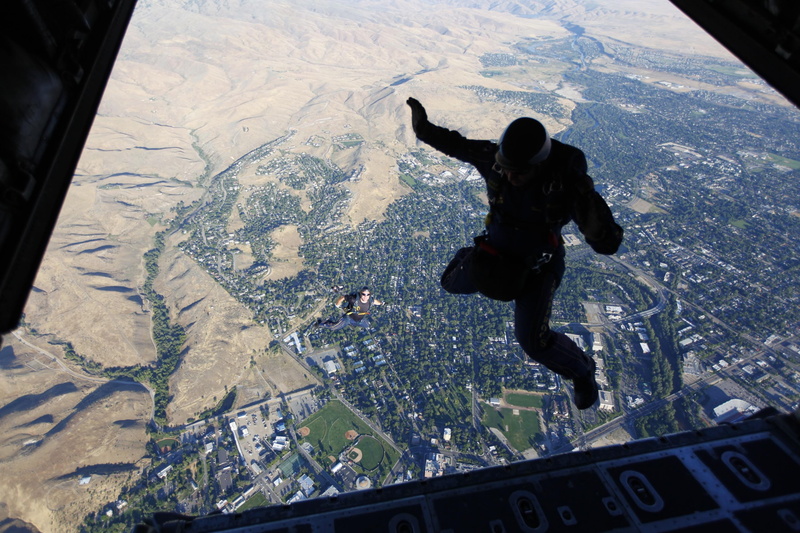 jumping, team, Falling, people, high, Jump, outdoors, navy, lifestyles, air vehicle, joy, extreme sports, city, 2K, transportation, training, cold temperature