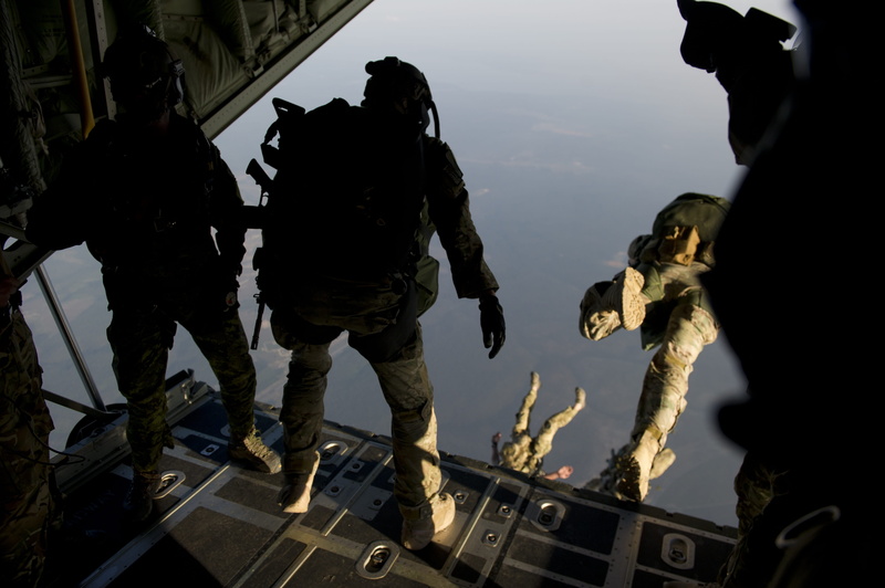 architecture, skydivers, sky, special operations, training, military training, military, parachutists, high altitude, para-rescuers, army, special forces