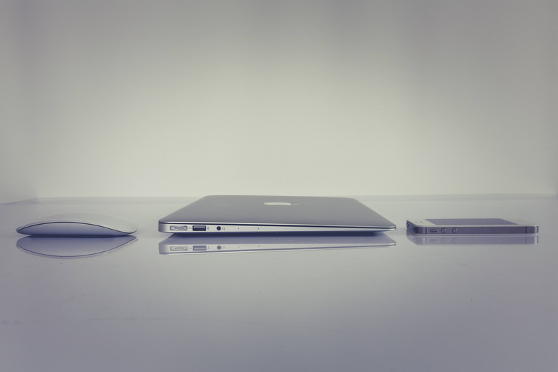 no people, macbook, portable information device, technology, glasses, 5K, still life, table, apple, stapler, studio shot, office, smart phone, copy space