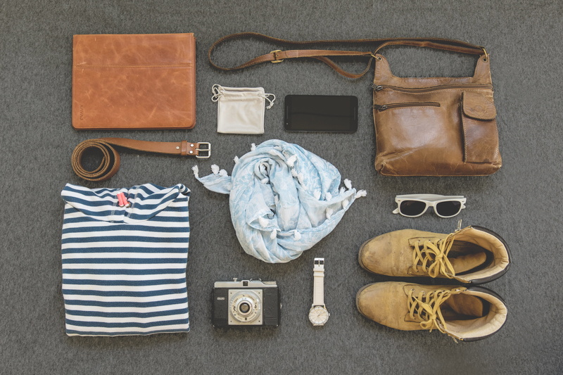 knolling - concept, casual clothing, leather, 4K, goods, high angle view, travel, bags, no people, packing, choice, glasses, clothing, bag, handbag, order