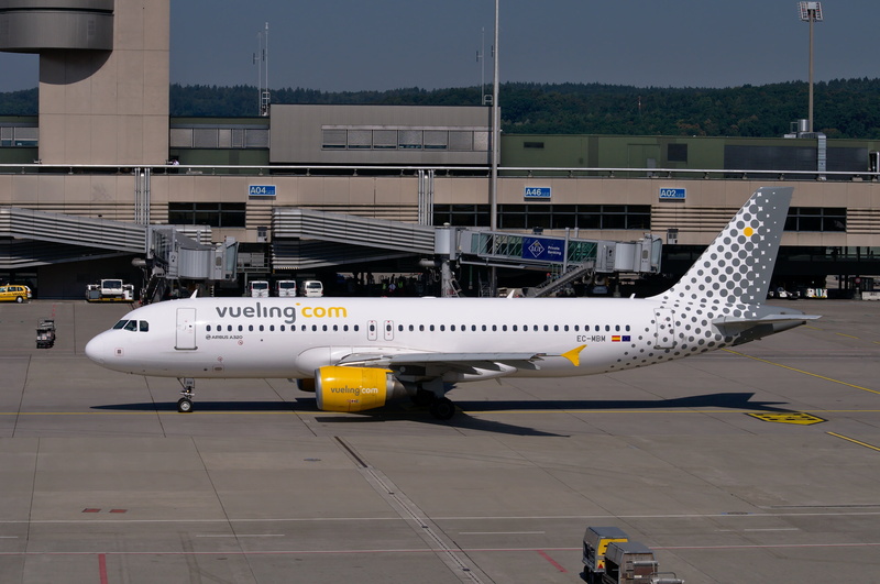 boeing, airplane, aircraft, stationary, vueling, fly, air Vehicle, road, daytime, leaving, mode of Transport, mode of transportation, airport runway, commercial Airplane