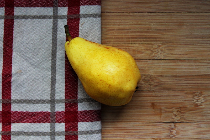 table, wellbeing, napkin, backround, high angle view, cutting board, layout, close-up, pattern, pear, fruit, kitchen, day, healthy eating, still life
