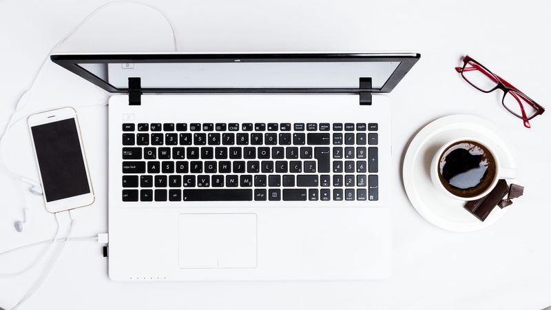 5K, iphone, business, paper, chocolate, saucer, coffee - Drink, no People, table, phone, teacup, minimal, working, internet, computer, computer Keyboard