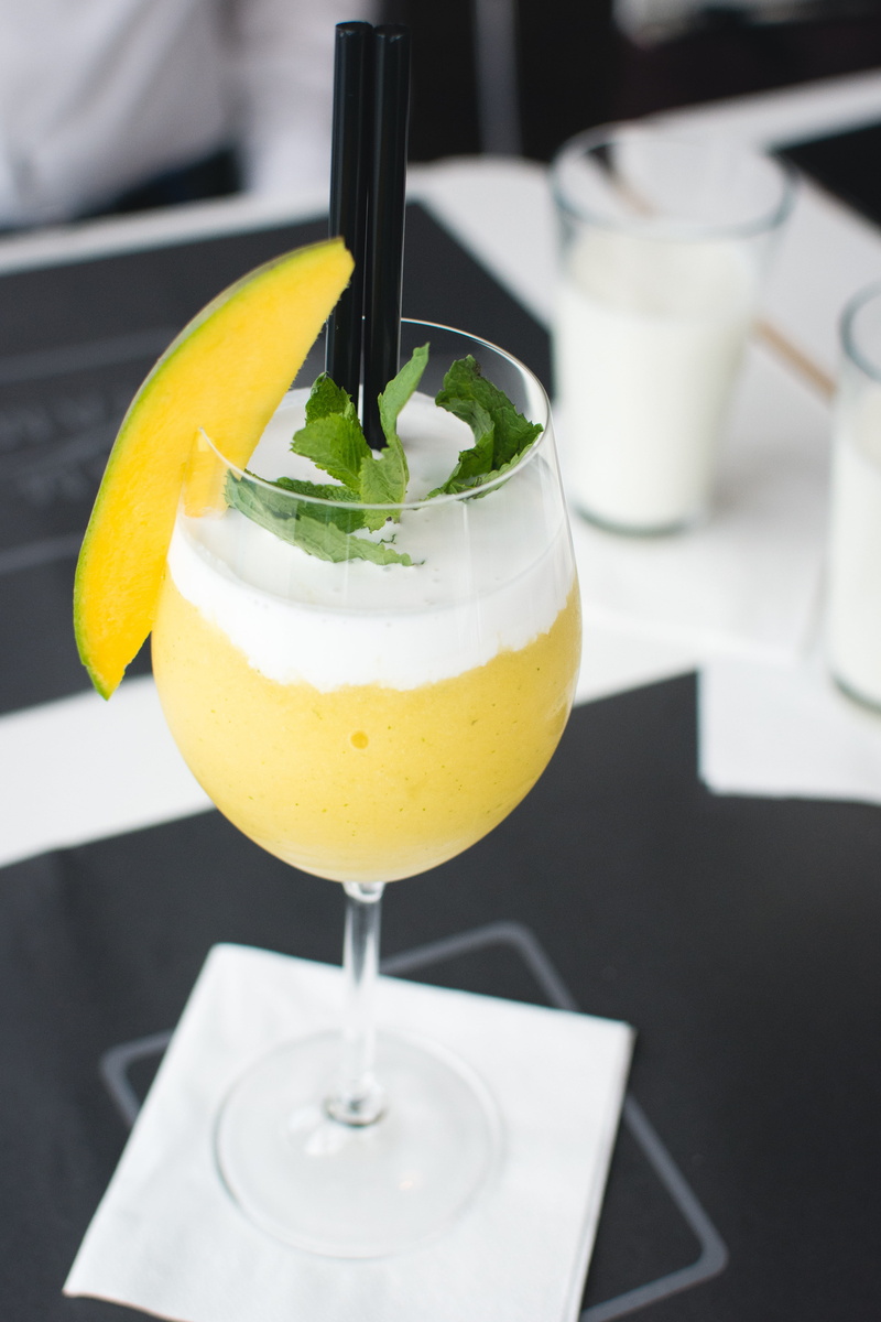 food And Drink, Frozen, glass, food, drinking straw, garnish, juice, refreshment, healthy eating, focus on foreground, smoothie, restaurant, 5K, drinking Glass