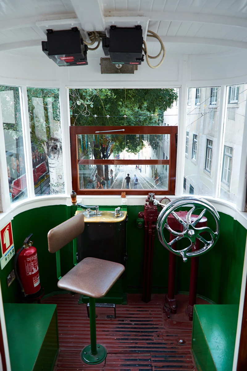 seat, architecture, historic center, train, nostalgic, travel, furniture, tourism, transport, setting, drive, portugal, wood - material, lisbon, window