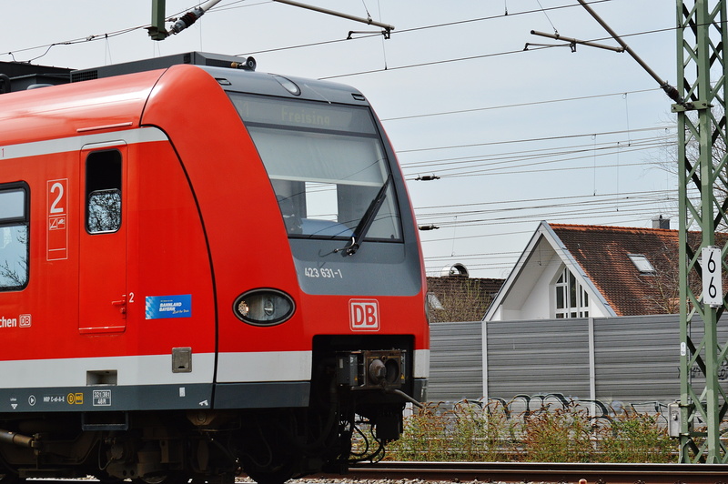 built structure, transport, power supply, train, red, train ride, architecture, rail transportation, rail traffic, power line, big city, dynamics, public transportation