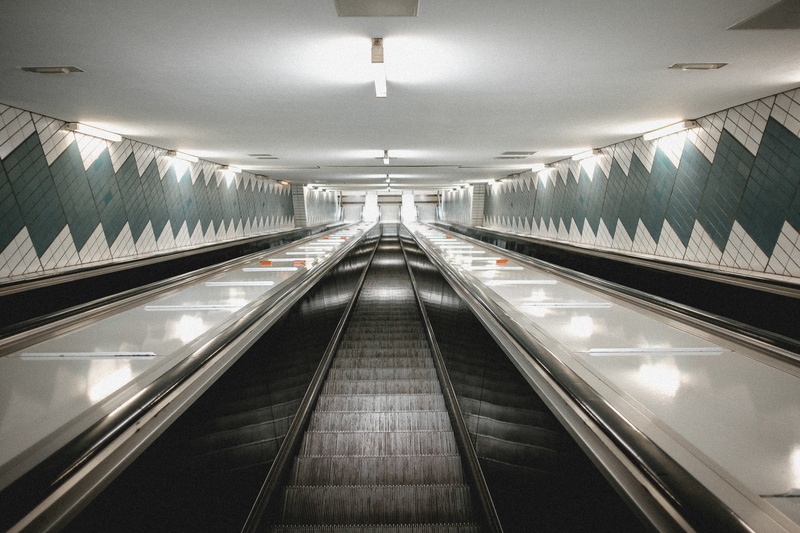 architecture, city, fast, business, the way forward, glass, diminishing perspective, stair, train, transportation, convenience, futuristic, indoors, metal