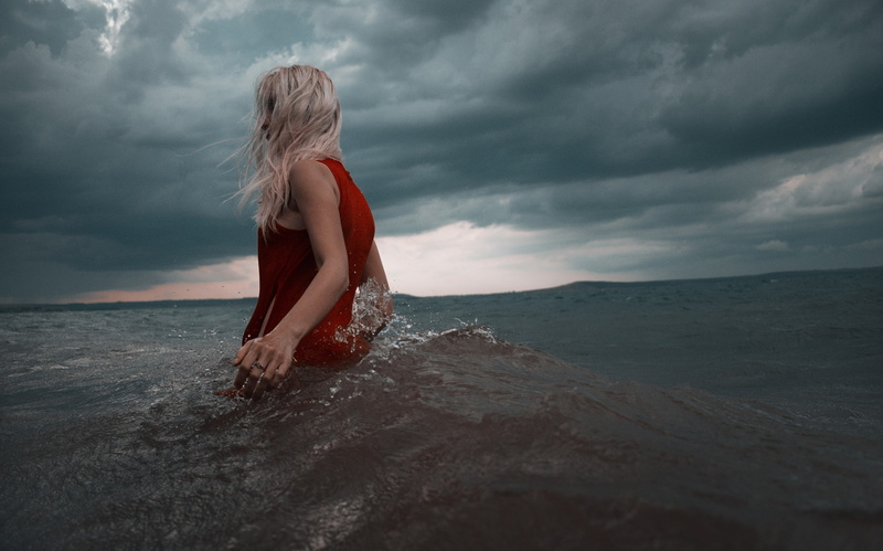 leisure activity, horizon over water, clouds, waves, beauty in nature, nature, women, lifestyles, sky, Roman Filippov, beach, one person, windy, water