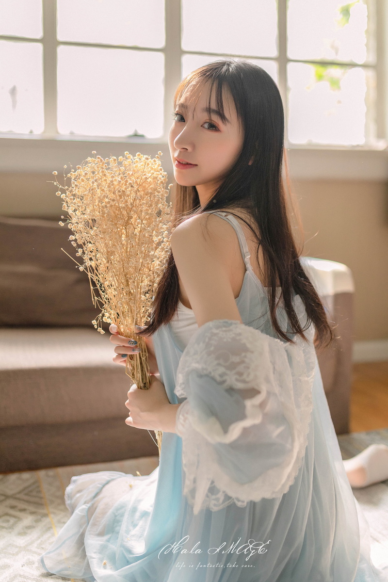 Xiuren, China, Chinese clothing, legs, model, dark hair, women indoors, photographer, face, Asia, long hair, looking at viewer, 4K