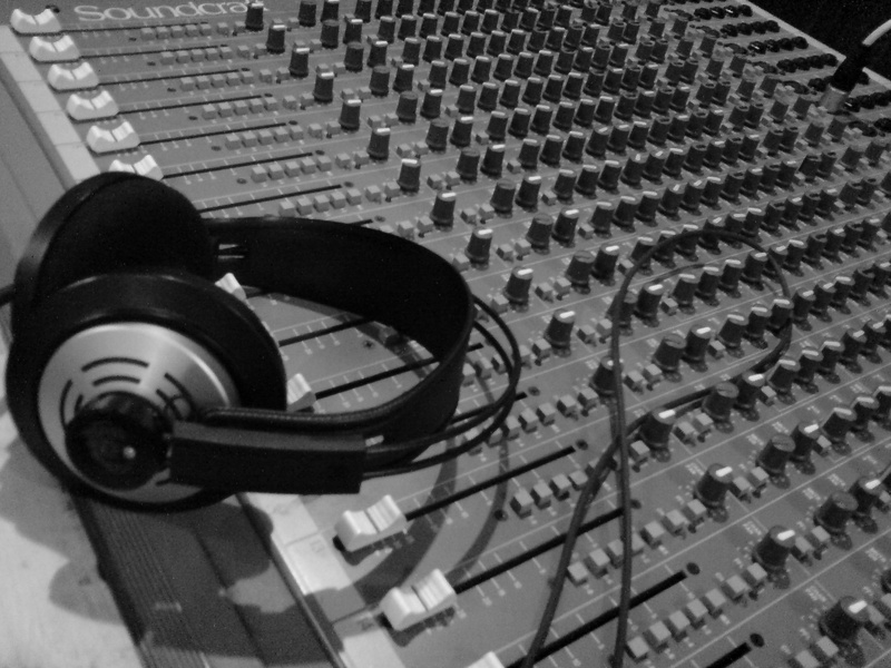 tables, studio, spirit, acoustics, mixing, akg, 1080P