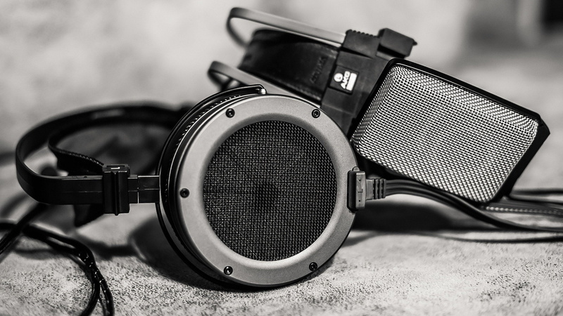 acoustics, germany, monochrome, 2K, grayscale, japan, life, k1000, stax, metal, music, black, white, akg, headphones