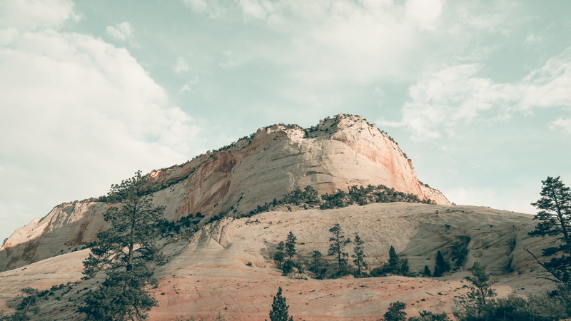 mountain, mountain peak, sandstone, tranquility, hill, no people, 5K, sand, valley, daylight, geology, beauty in nature, rock, great white throne rock