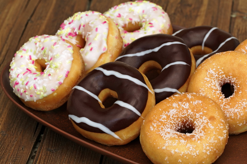breakfast, glazed, chocolate, doughnut, bakery, food, glazed food, snack, lot, chocolate Doughnut, close-up, refreshment, ready-to-eat, sugar, no People
