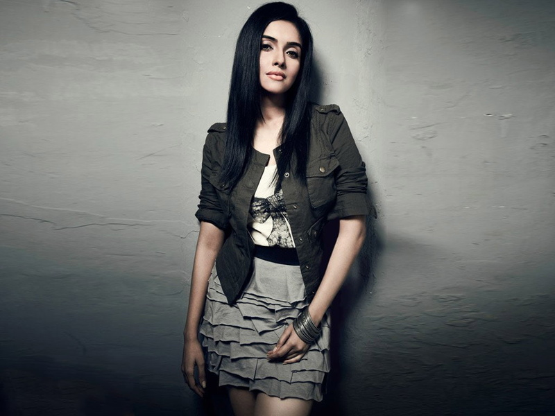 photoshoot, asin, white, 480P, black