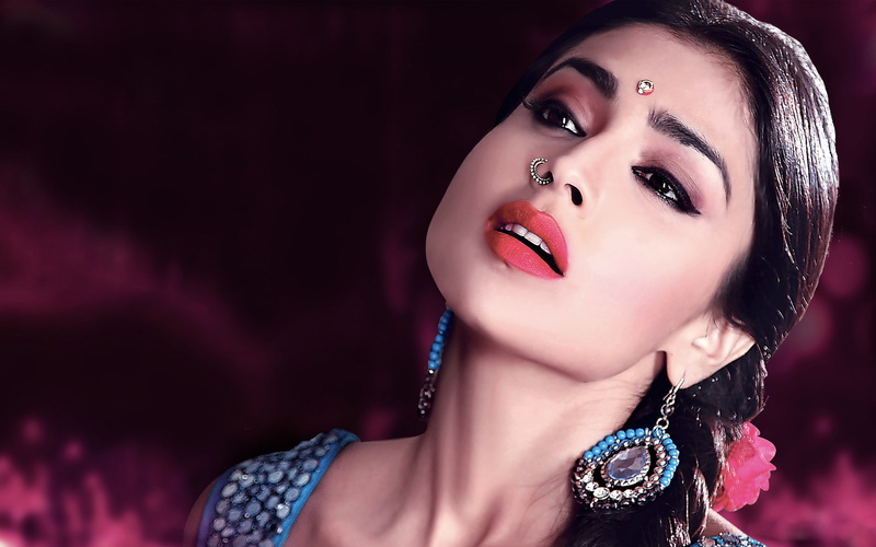 2K, Actresses, Shriya Saran