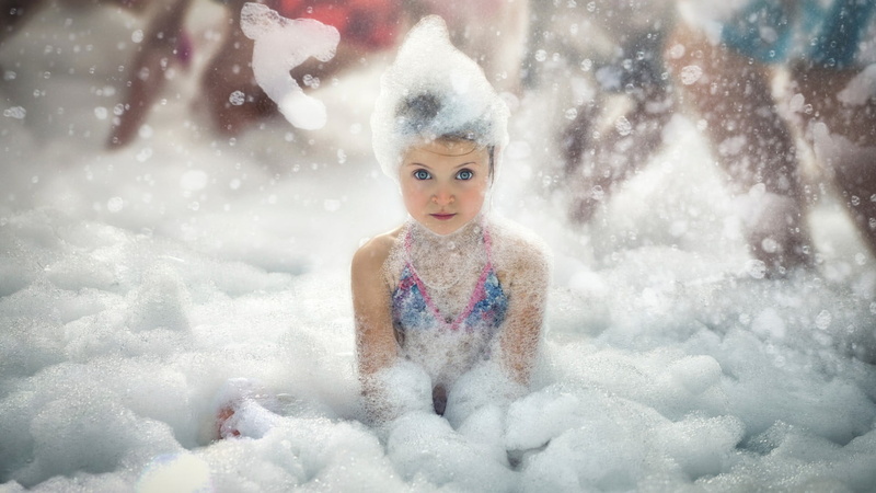 looking at viewer, innocence, women, 1080P, nature, fun, childhood, motion, children, one person, looking at camera, snowing, bubble baths, girls, enjoyment