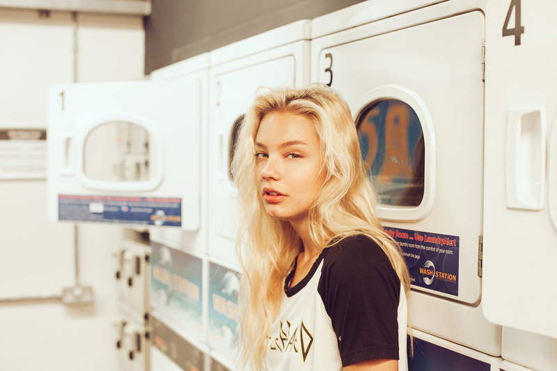 train - vehicle, one person, standing, women, young women, wash station, waist up, public transportation, portrait, beautiful woman, 1080P, hairstyle