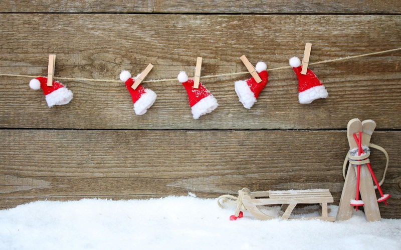 snow, sleds, new, christmas, 720P, lot, hats, toys, red, year, skis, hat