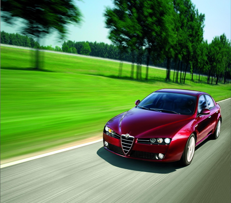 day, alfa, plant, outdoors, land, motion, sport, car, exterior, green color, sports car, mode of transportation, transportation, luxury, romeo, 1080P