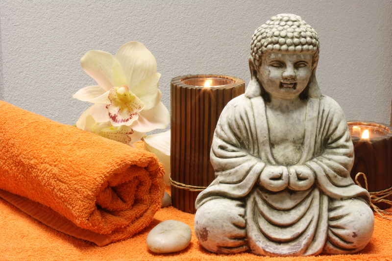 figurine, 4K, craft, massage, no people, religion, nature, relaxation, rest, idol, physiotherapy, male likeness, flower, holders, art and craft, buddha