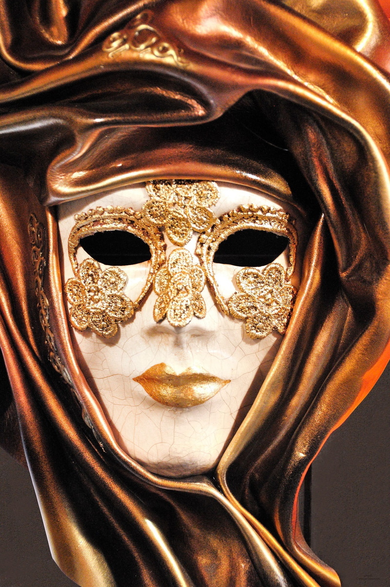 italy, venetian mask, venice, 1080P, closeup, gold colored, celebration, eyes, statue, masquerade, glamour, festival, close-up, carnival - celebration event