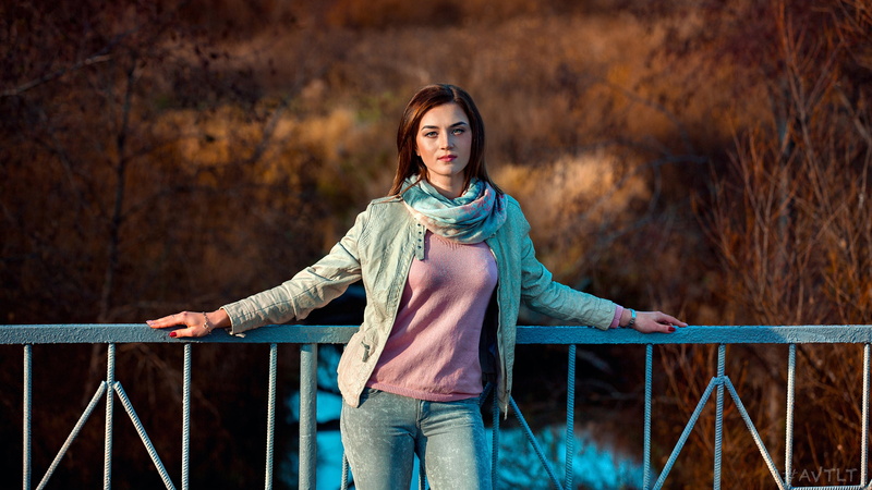 the sun, hairstyle, 2K, bokeh, jacket, nature, portrait, is, jeans, Aleksandr Suhar, bridge, posing, look, Pauline, figure, makeup, shawl, brown hair