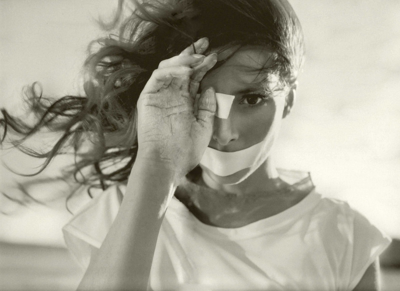 singer, contemplation, females, close-up, hairstyle, motion, young women, 2K, negative emotion, looking at camera, depression - sadness, beautiful woman