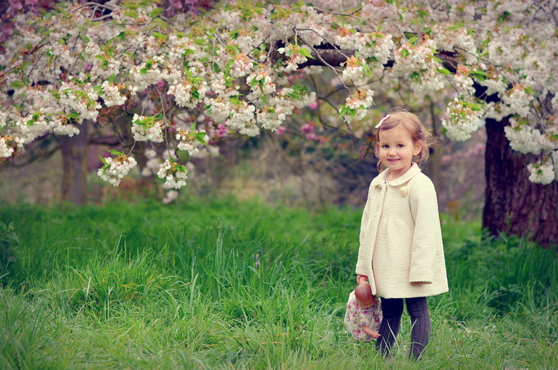 joy, children, girl, mobile, child, mood, flowers, 1080P, spring, doll