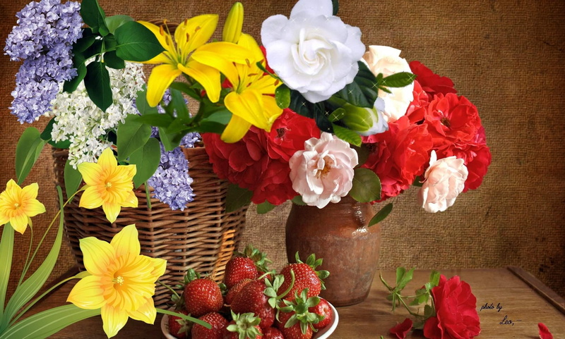 vase, 1080P, bouquets, nature and landscapes, basket, strawberries, flowers