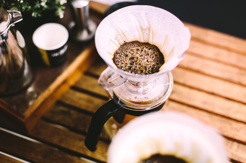 organic, bubble, 5K, drip, wood - Material, drink, contemporary, beverage, drip coffee, rustic, decanter, style, healthy Eating, gourmet, caffeine, freshness