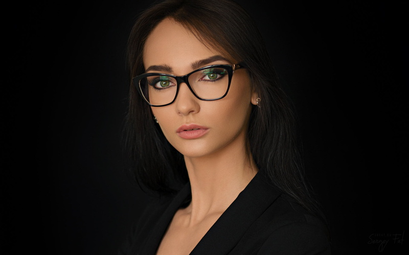 Kseniya Alekseevskaya, 1080P, black background, beauty, close-up, young women, women, one person, young adult, hairstyle, beautiful woman, looking at camera
