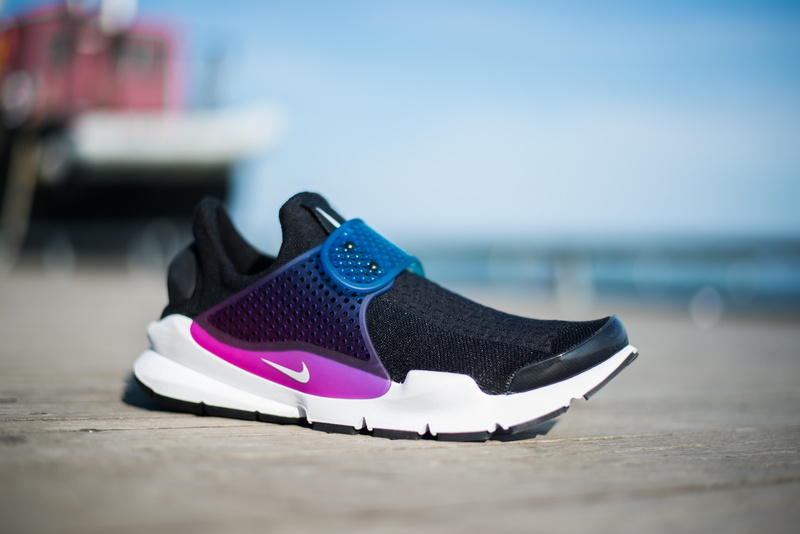beach, pair, no people, absence, sea, water, outdoors, nature, shoe, focus on foreground, selective focus, land, fashion, 5K, close-up, still life, shoes