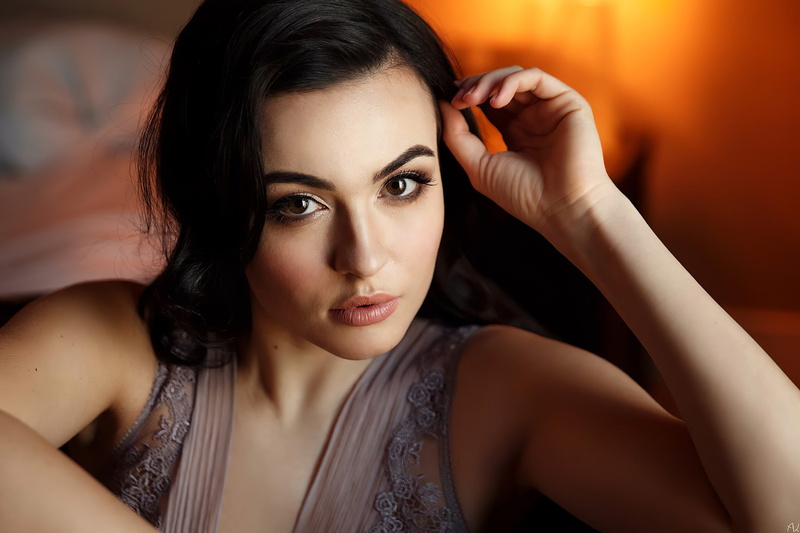 juicy lips, 1080P, pink nails, sitting, makeup, lingerie, couch, brown eyes, women, portrait