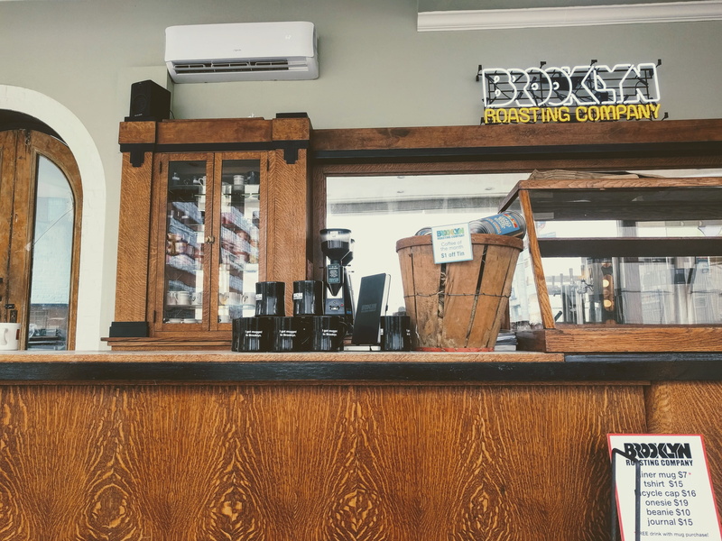 shelf, bar - drink establishment, education, starbucks, vintage, table, nyc, container, electric lamp, day, cafe, us, western script, food and drink, text