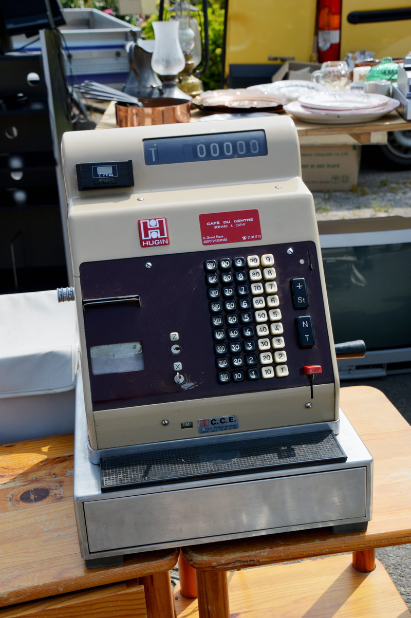 save, currency, no people, western script, accounting, 5K, technology, text, furniture, indoors, count, still life, store, keyboard, calculator, connection