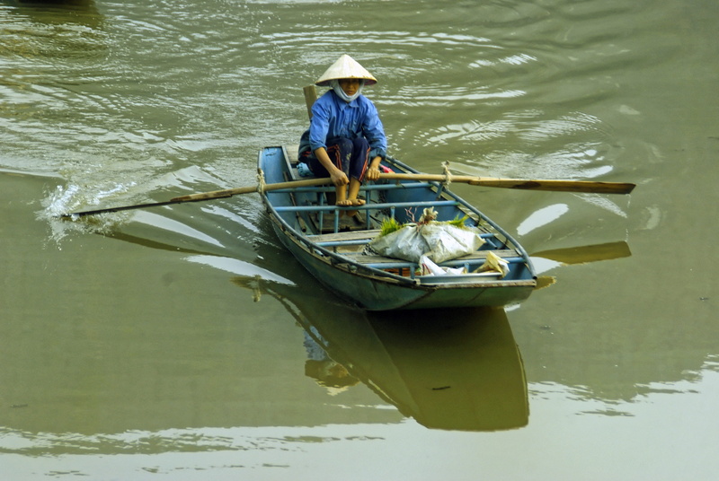 real people, Boat, nature, can - tho, Saleswoman, asian style conical hat, lake, hat, day, one man only, mode of transportation, 4K, reflections, travel