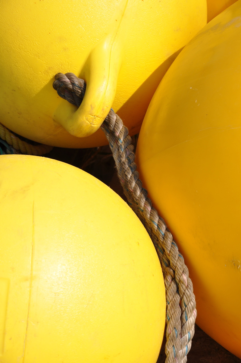 handle, safe, spot color, lifesaver, floating, buoy, boat, metal, outdoors, protection, waterway, navigation, rescue, nautical background, healthy eating