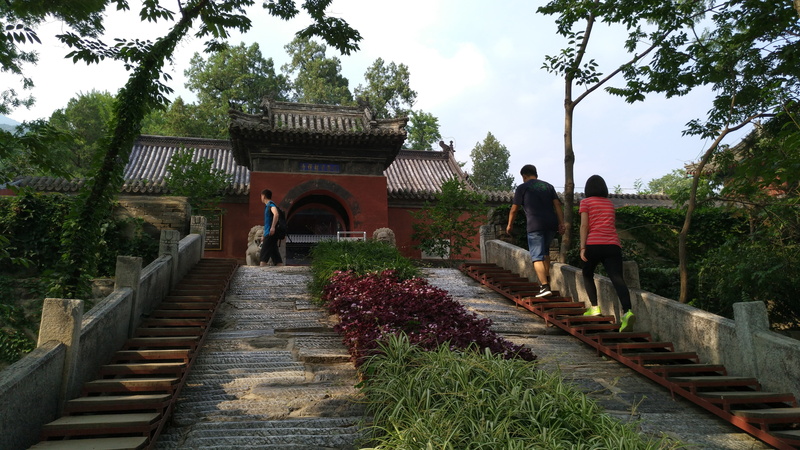 antiquity, real people, building exterior, tea garden, 4K, nature, temple, east Asian Culture, leisure activity, sky, famous Place, buddhism, asia, full length