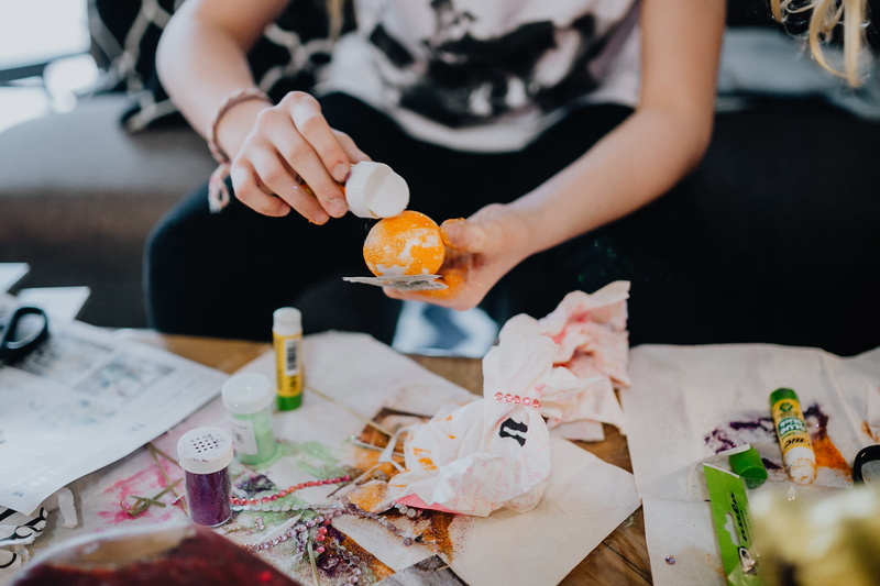 creativity, hand, selective focus, human hand, holding, art and craft, eggs, human body part, indoors, decorations, easter eggs, painting, coloring, 2K