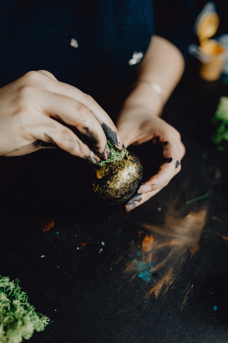 close-up, human hand, real people, hand, easter, one person, painting, decorated, tempra, woman, human body part, holding, paint, one animal, food, animal wildlife