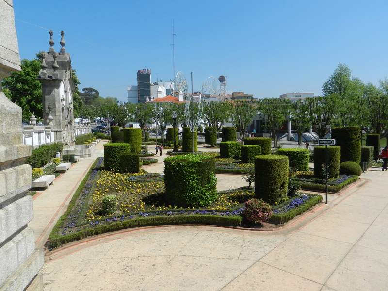 plant, travel destinations, formal garden, skyscraper, garden, architecture, city, day, ornamental garden, 4K, sunny, tree, growth, sunlight, Portugal