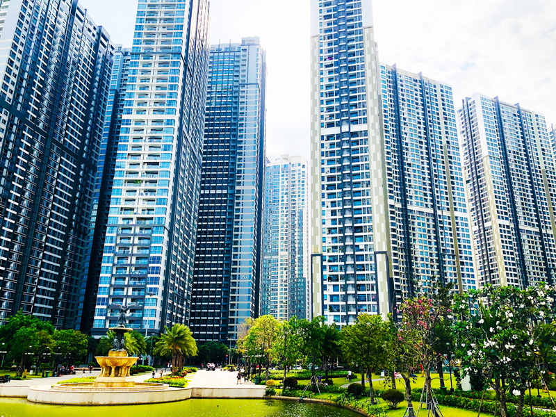 garden, trần trọng kim, business, tall - high, condo, nature, cityscape, apartment building, office, downtown, day, urban, grass, city, housing, vietnam