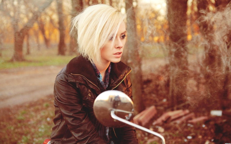 blond hair, women, outdoors, Alysha Nett, fall, hairstyle, adult, real people, hair, young adult, long hair, focus on foreground, one person, looking, land